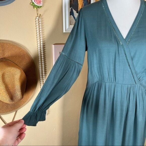 SEE U SOON | Puff Sleeve Emerald Smocked Oversized Wrap Dress - Picture 8 of 14
